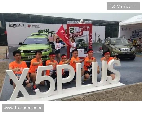 足球明星联唱盛典激情四溢尽享绿茵场上的音乐魅力与荣耀时刻 足球明星联唱盛典激情四溢尽享绿茵场上的音乐魅力与荣耀时刻