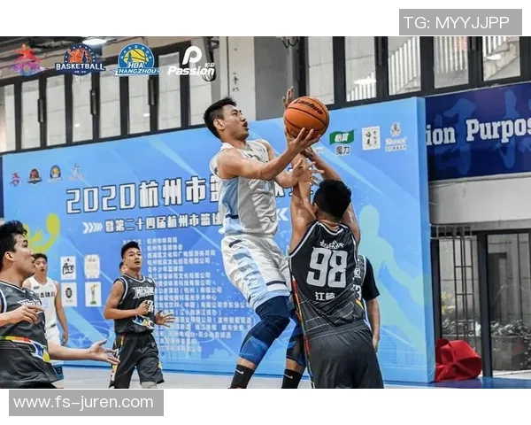 篮球战术：武汉篮球队的中路突破体系